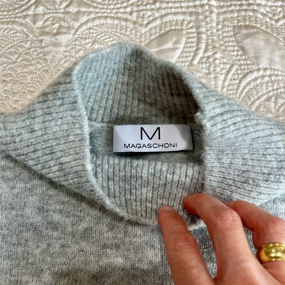 Mockneck Wool Blend Sweater; Light Grey; Size Small - Picture 3 of 6